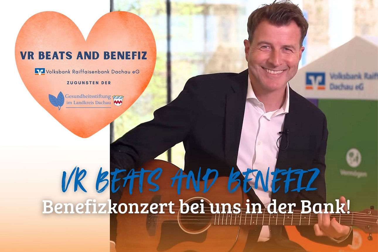 Bankvorstand Klaus Berger mit einer Gitarre