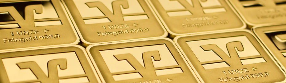 Eine Reihe von Goldbarren zu einer Unze mit dem Logo der Volksbank