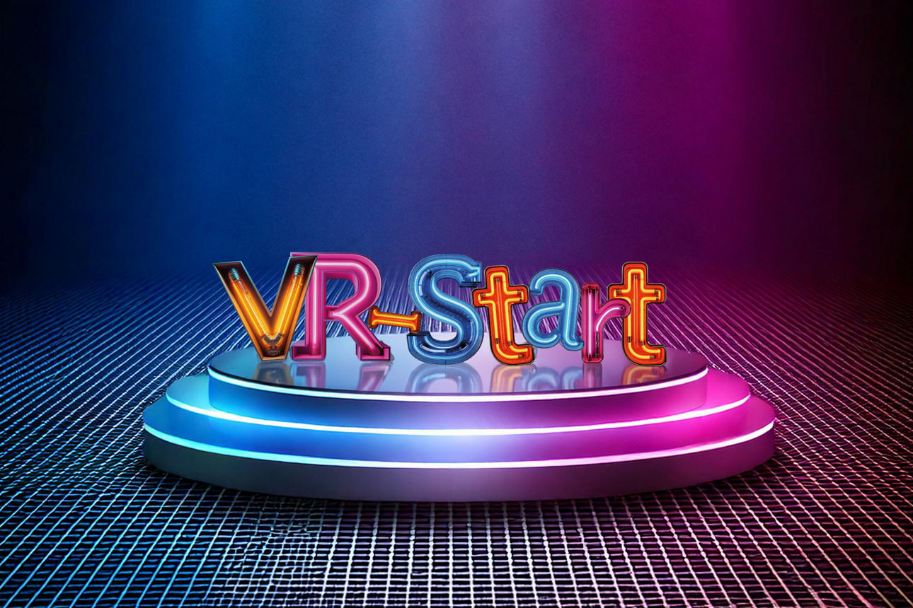 Bunter 3D-Schriftzug „VR-Start“ auf einer leuchtenden, futuristischen Bühne mit neonfarbenem Licht auf dunklem Rasterboden.