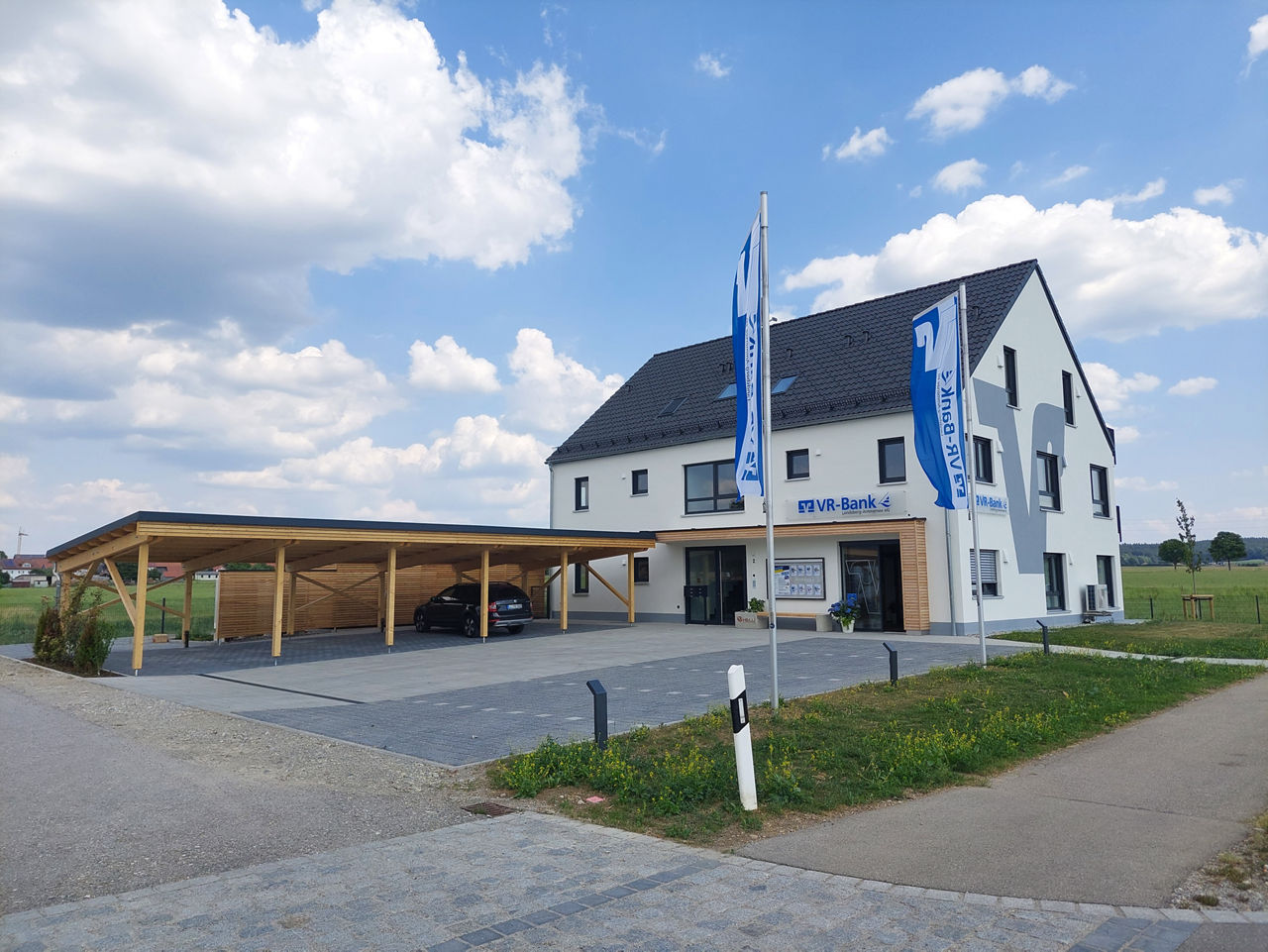 Neue Geschäftsstelle Pflugdorf-Stadl ein voller Erfolg