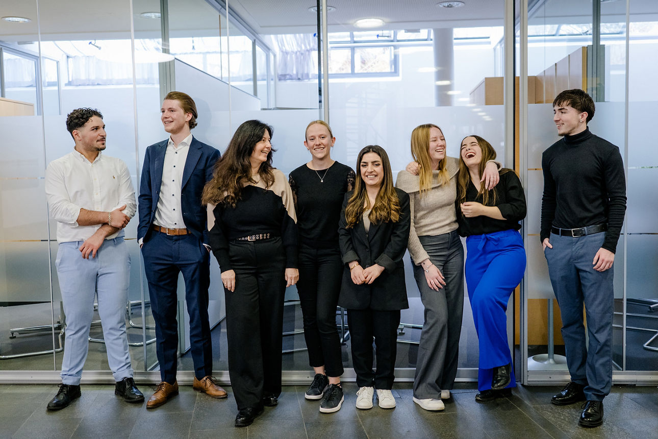 Unsere Auszubildenden mit der Ausbildungsleitung Frau Michl