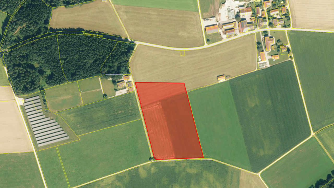 Luftbild Grundstücksfläche der VR Energiegenossenschaft Oberbayern Südost eG