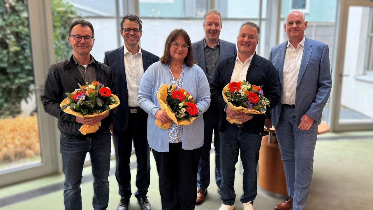 Drei langjährige Volksbank-Mitarbeitende verabschiedet