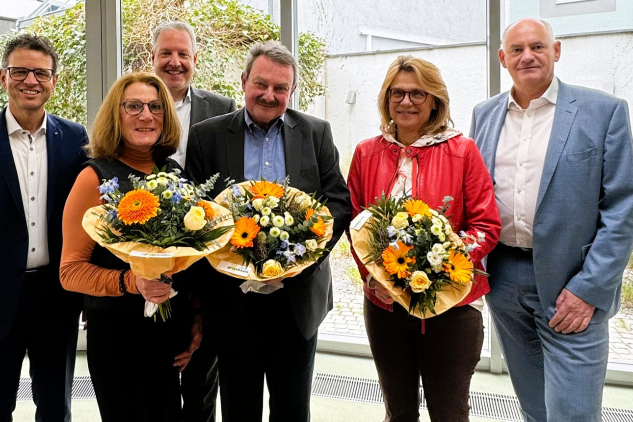 Auf dem Bild sind Peter Rottenecker, Karin Vollmer, Philipp Rösch, Bernd Brucker, Karin Wussler und Reiner Richter zu sehen