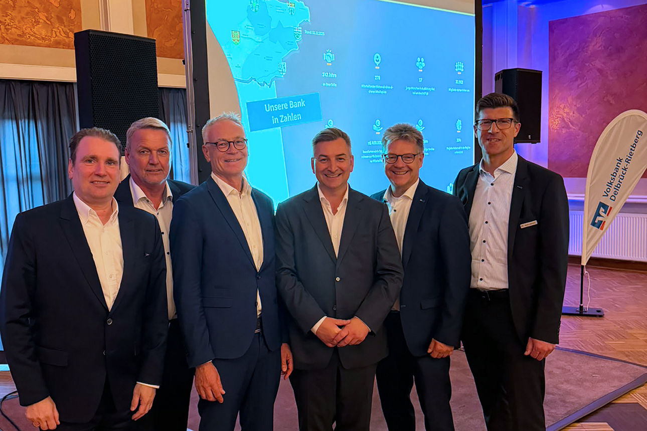 Gruppenfoto Kundenveranstaltung Doppelpass