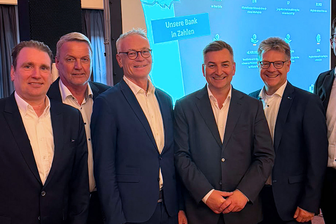 Gruppenfoto Kundenveranstaltung Doppelpass