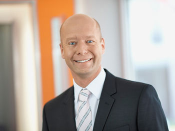 Frank Versen, Unternehmenskundenberater