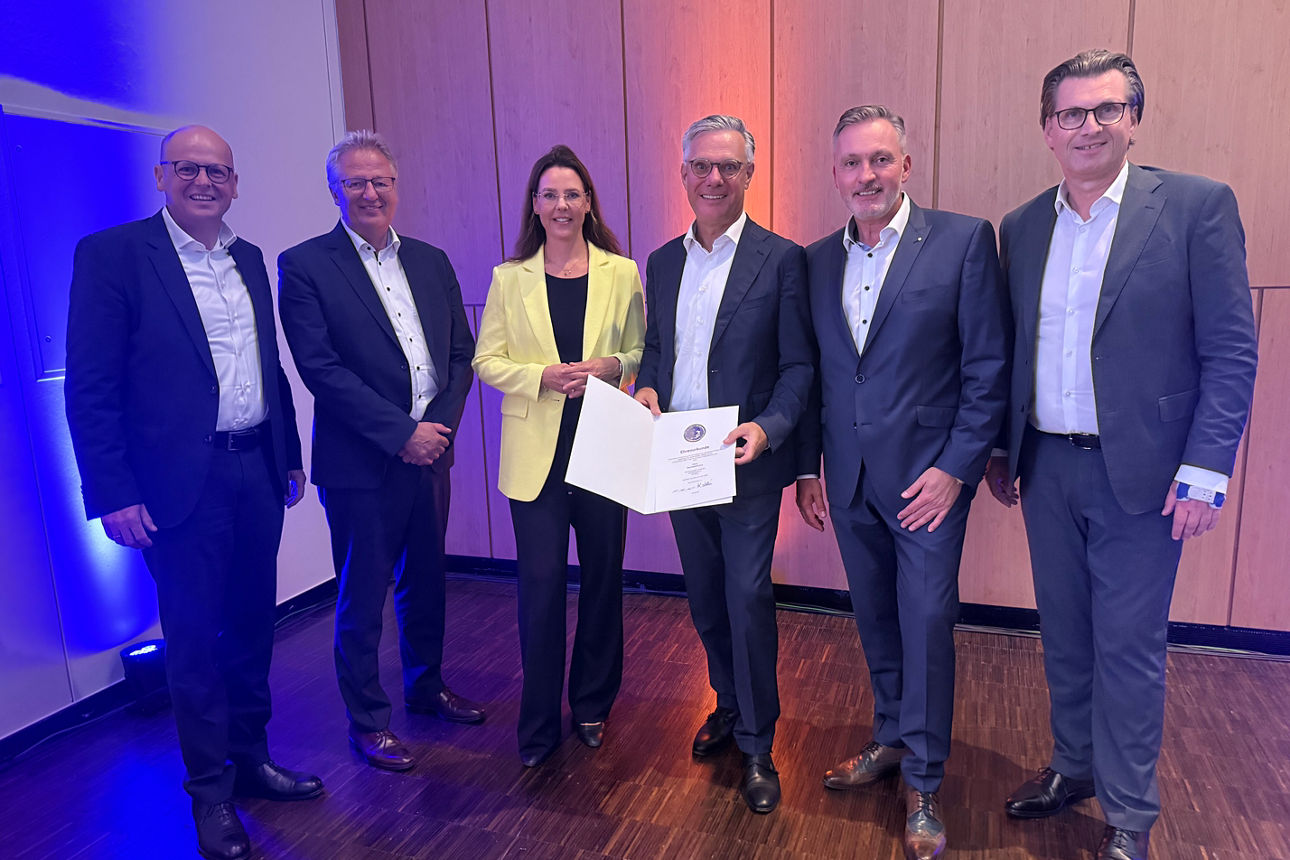 Foto ©: VR-Bank Bonn Rhein-Sieg eG BU v. l.: Ralf Löbach, Andre Schmeis, Katja Lewalter-Düssel, Burchard Kraus, Holger Hürten