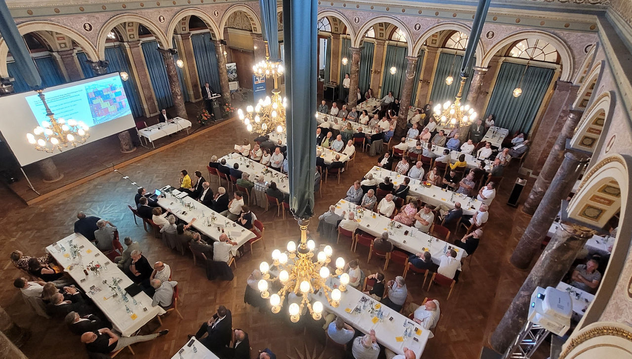 Foto unserer Vertreterversammlung im Marmorsaal in Bad Ems