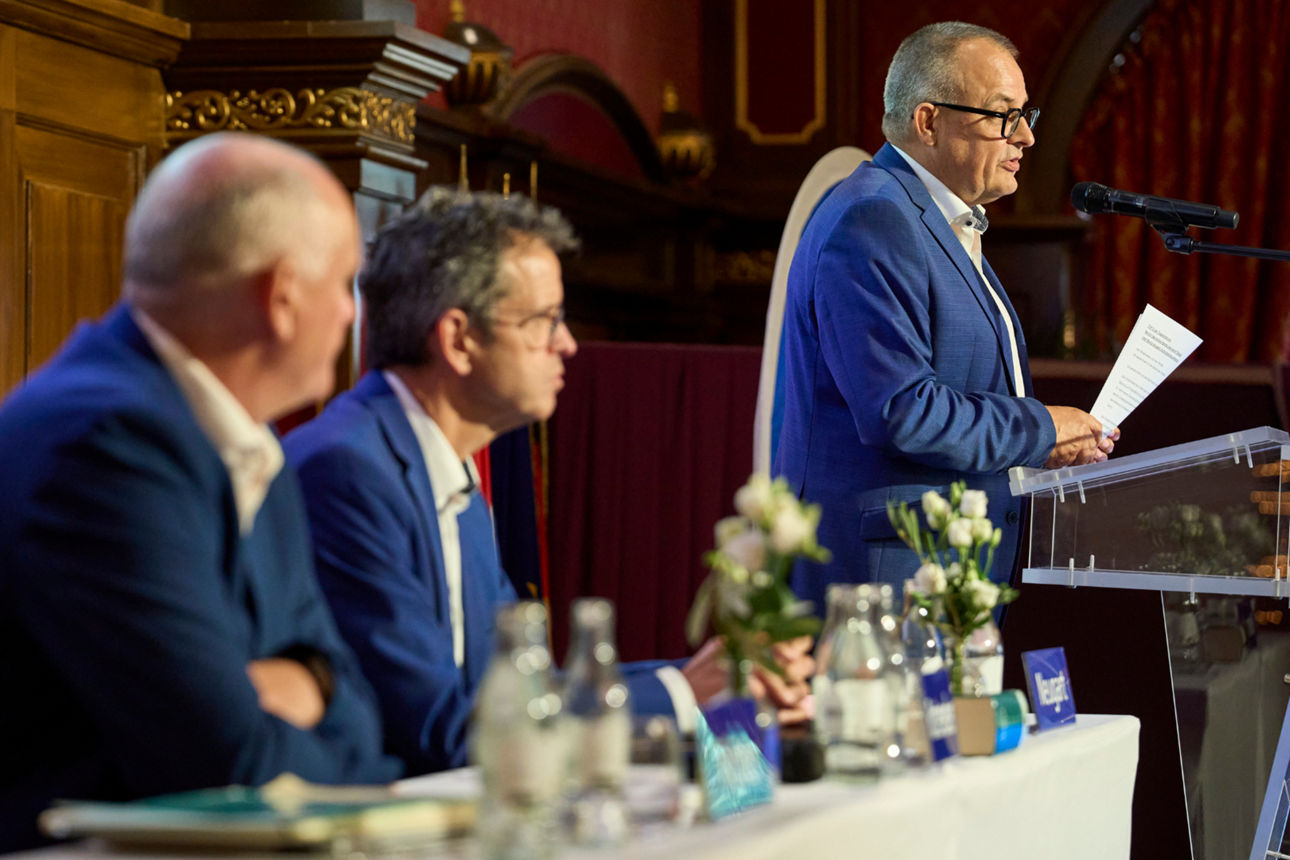 Das Bild zeigt Bernd Neugarth