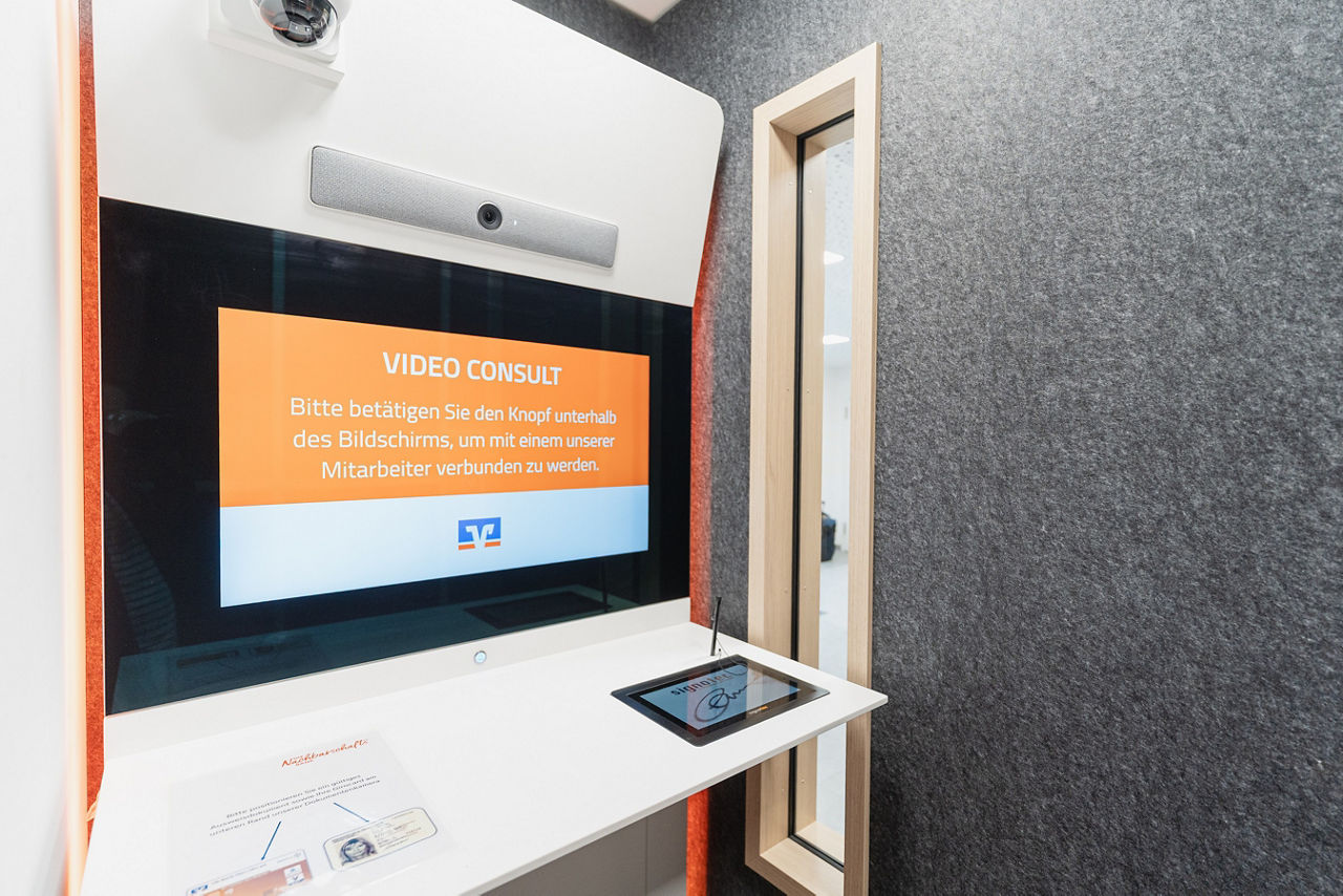 Sicht auf das Display der Videokabine in Burlafingen