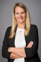 Viktoria Janzen, Mitarbeiterin Personal