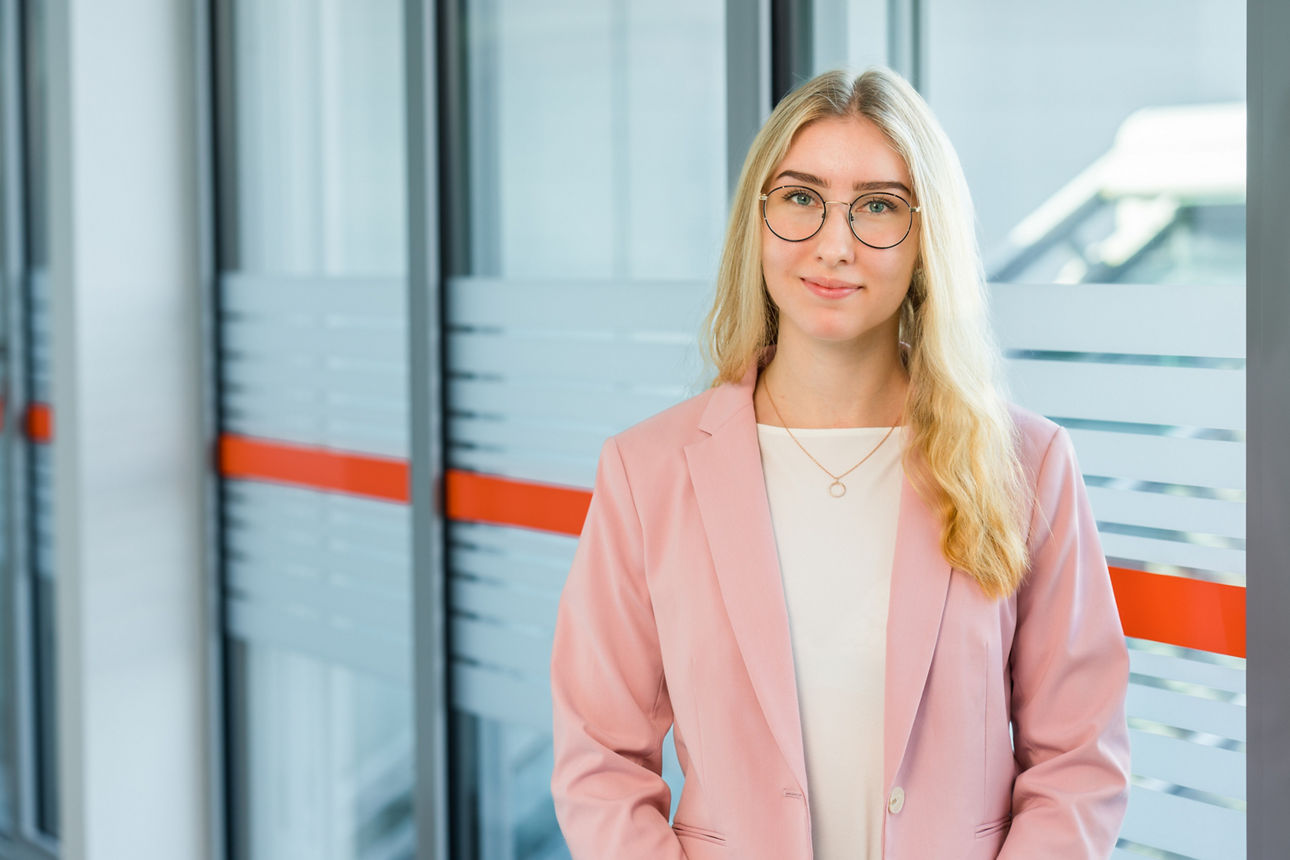 Viktoria Koch, Mitarbeiterin der Volksbank Westrhauderfehn
