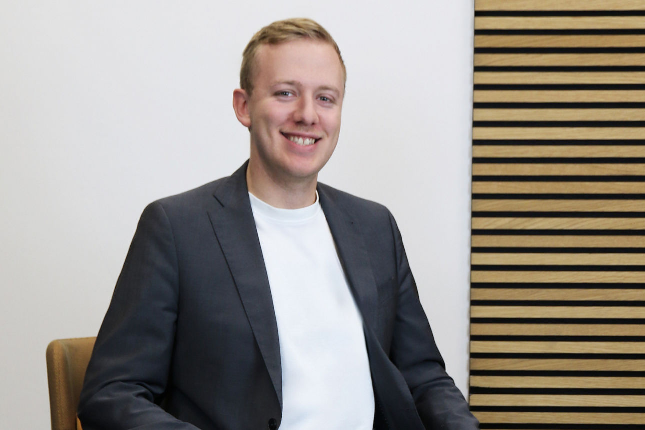 Adrian Spangenberger,  Jugendberater