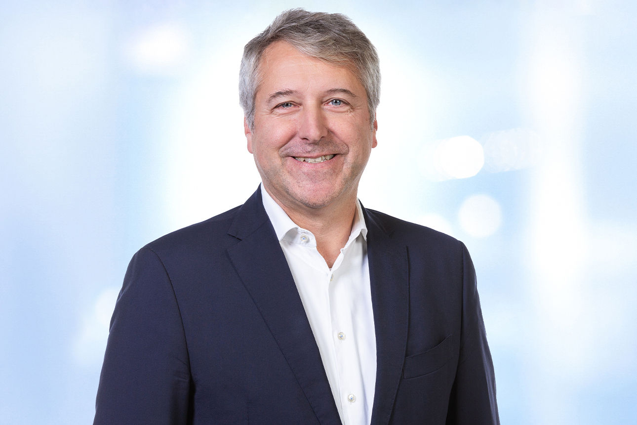 Niko Hofmann