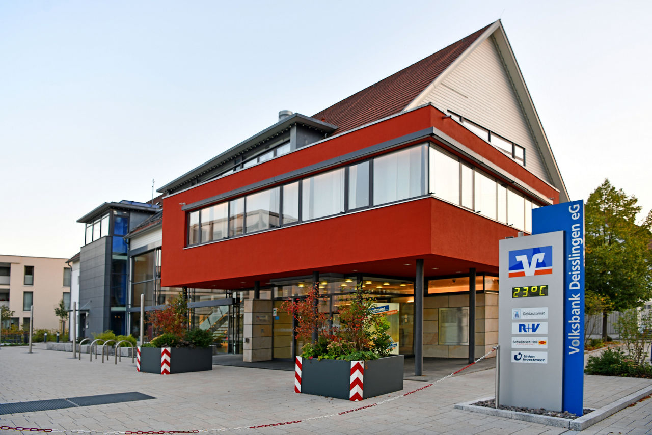 Foto des Bankgebäudes der Hauptstelle in Deißlingen