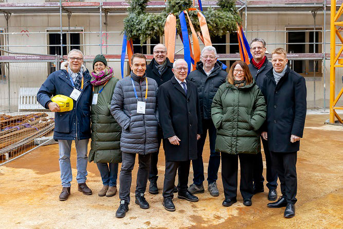 Abbildung Vorstand und Baufirmen