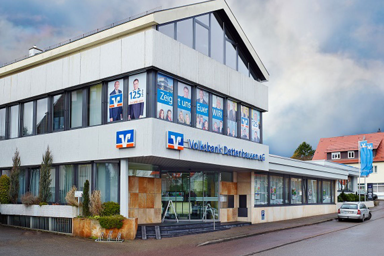 Hier sehen Sie das Gebäude der Volksbank Dettenhausen