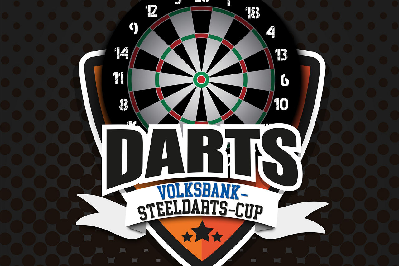 Eine stilisierte Dartscheibe mit einem Schriftzug "DARTS Volksbank Stelledarts-Cup" in einem Banner davor.