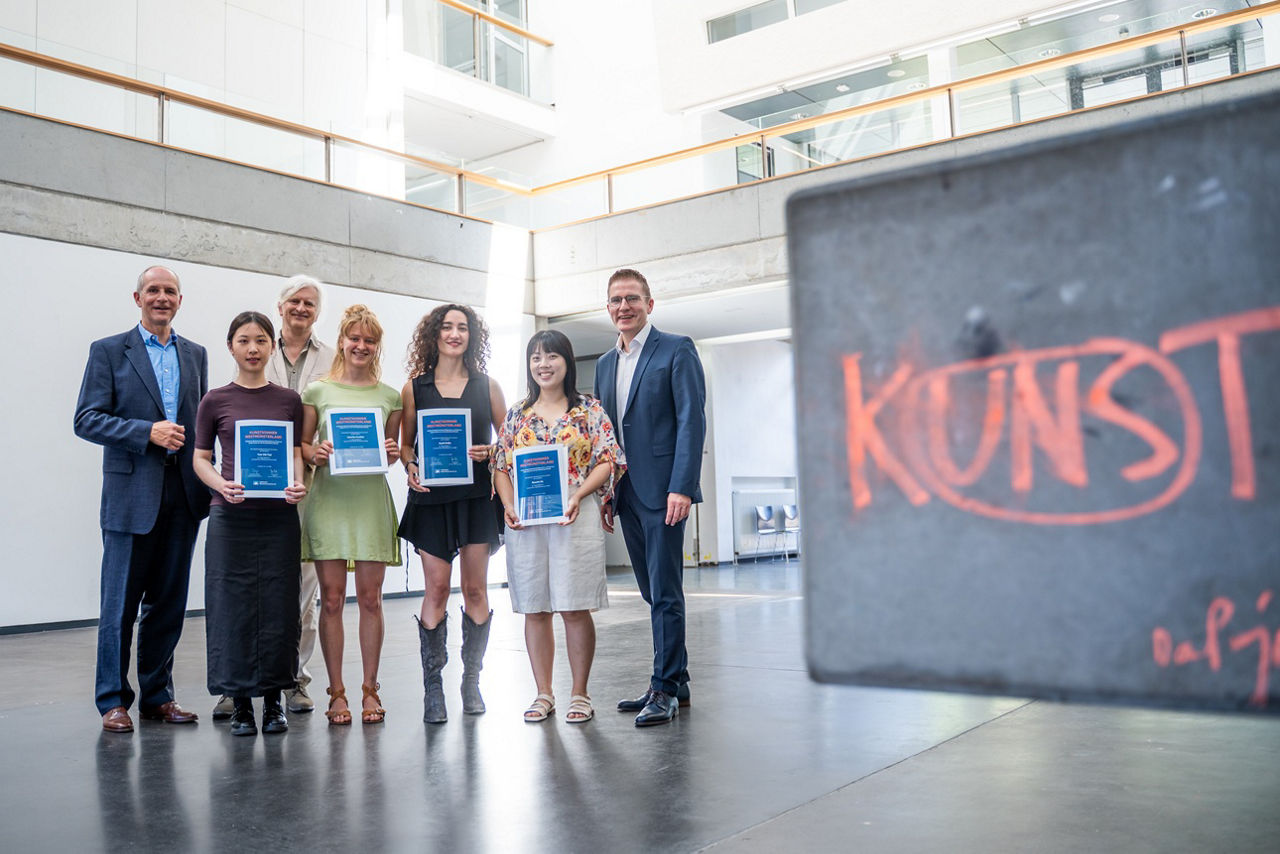 Foto zeigt die 4 Stipendiaten des Jahres 2026
