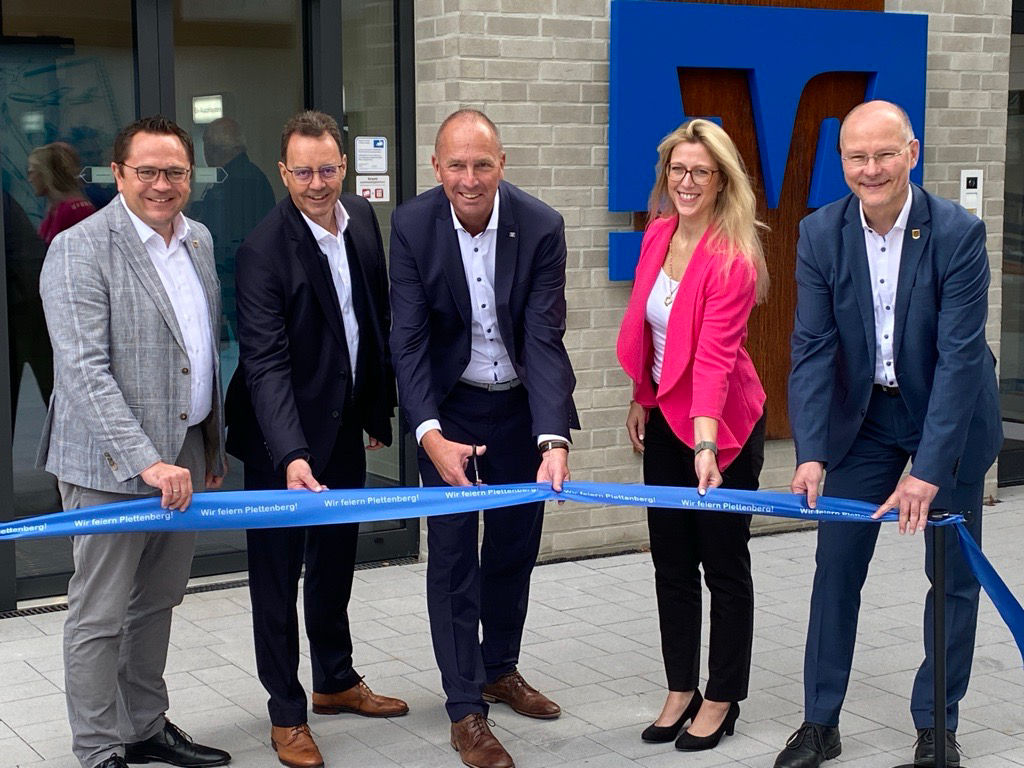 Jubiläum und Zukunft: Volksbank feiert Eröffnung der neuen Filiale in Plettenberg