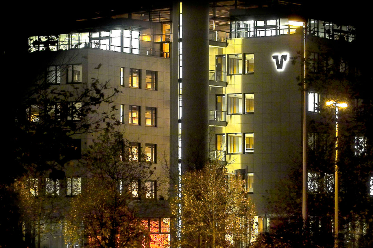Gebäude Volksbank-Haus nachts