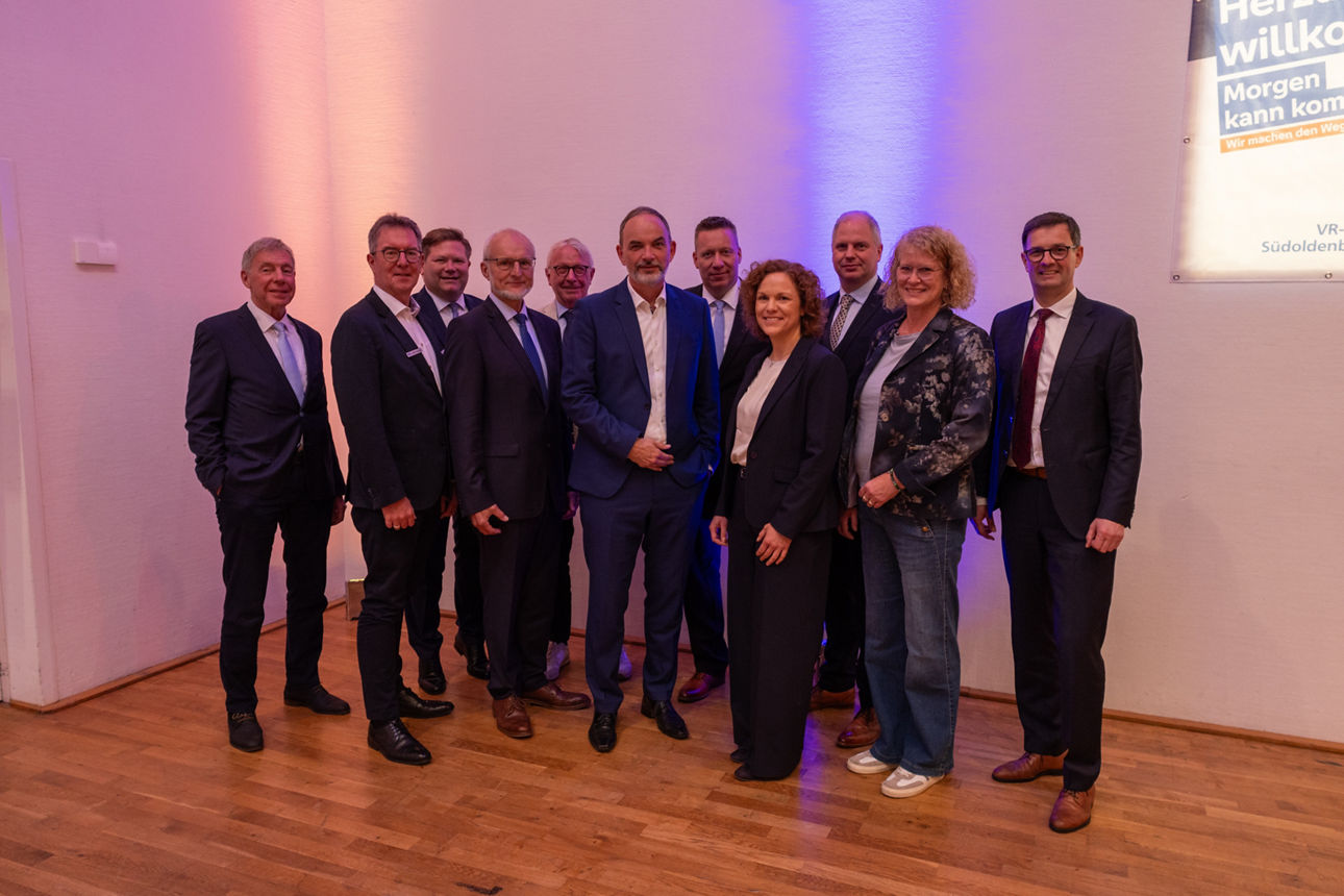 Vorstand und Aufsichtsrat sowie der Redner: V.l.n.r. Fritz Strop, Ludger Ostermann, Rainer Herbers, Dr. Clemens Hackstedt, We