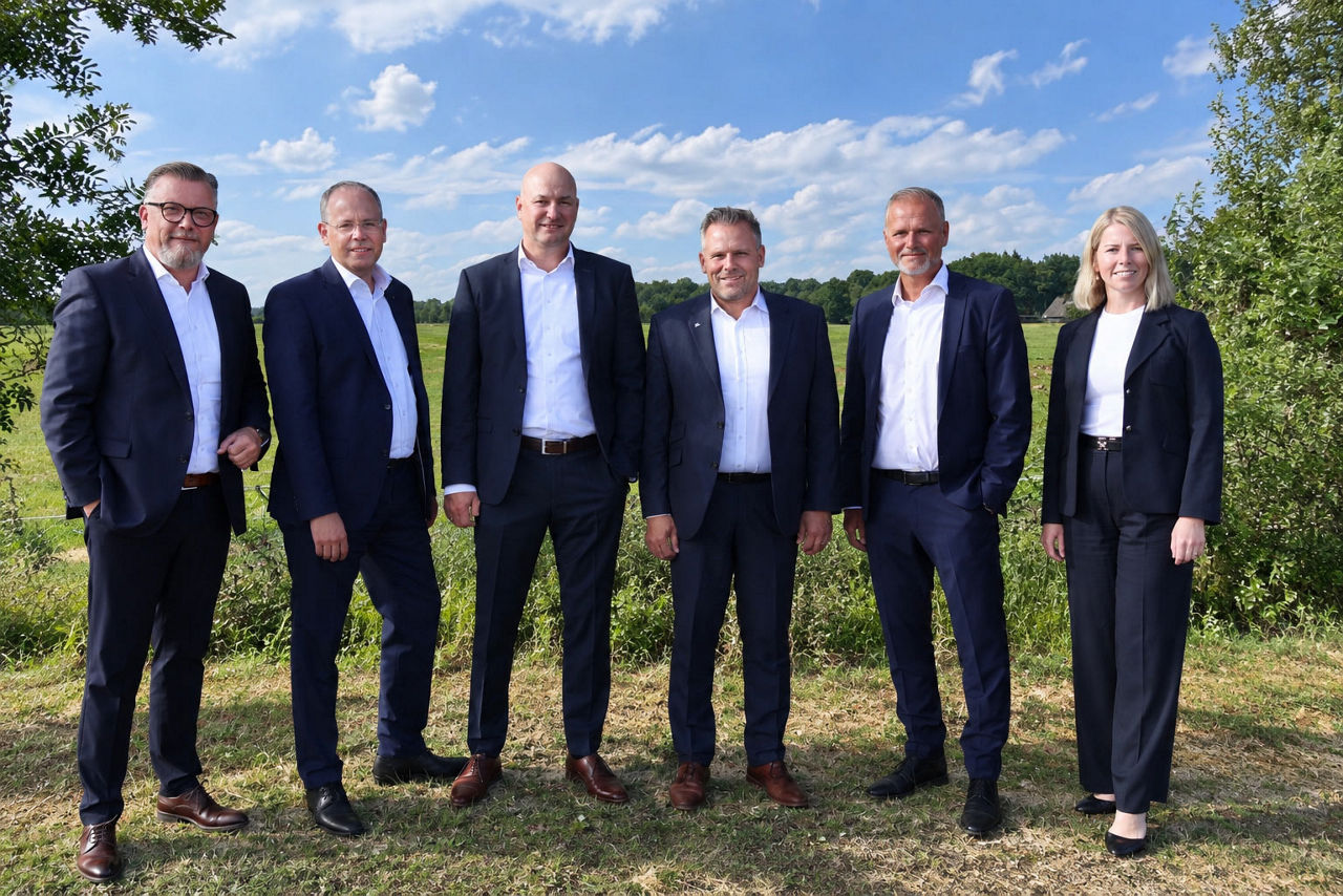 Vorstände der Volksbank im Elbe-Weser-Dreieck eG und die Volksbank eG Osterholz · Bremervörde