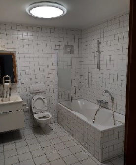 Blick in das Badezimmer