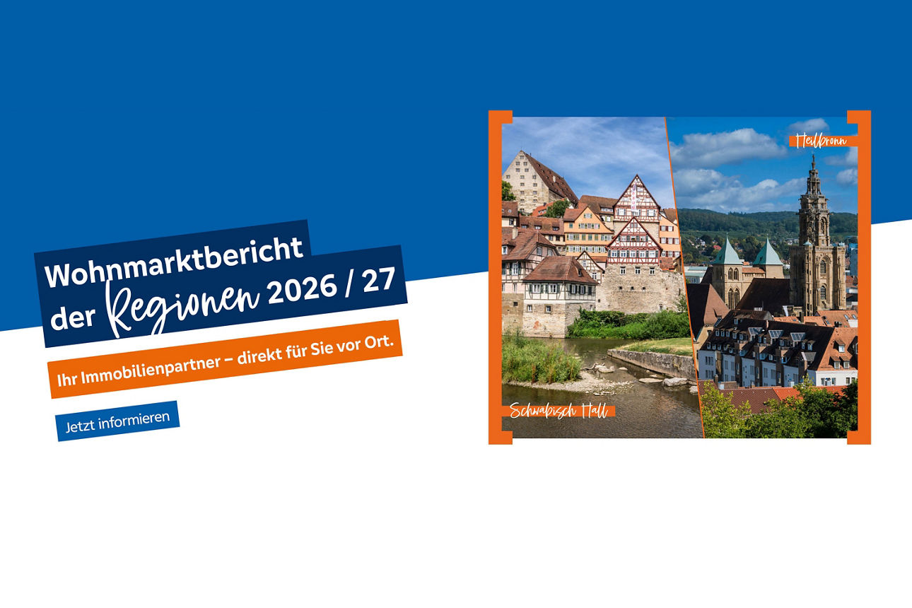 Auf der linken Seite steht auf blauem Hintergrund der Text „Wohnmarktbericht der Regionen“ und „Ihr Immobilienpartner – direkt für Sie vor Ort“. Rechts im Bild sind zwei Fotos: links die Altstadt von Schwäbisch Hall, rechts die Innenstadt von Heilbronn.