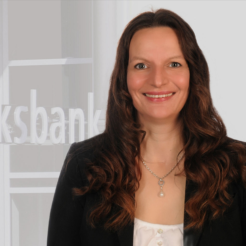 Porträtfoto Jasmin Walendi