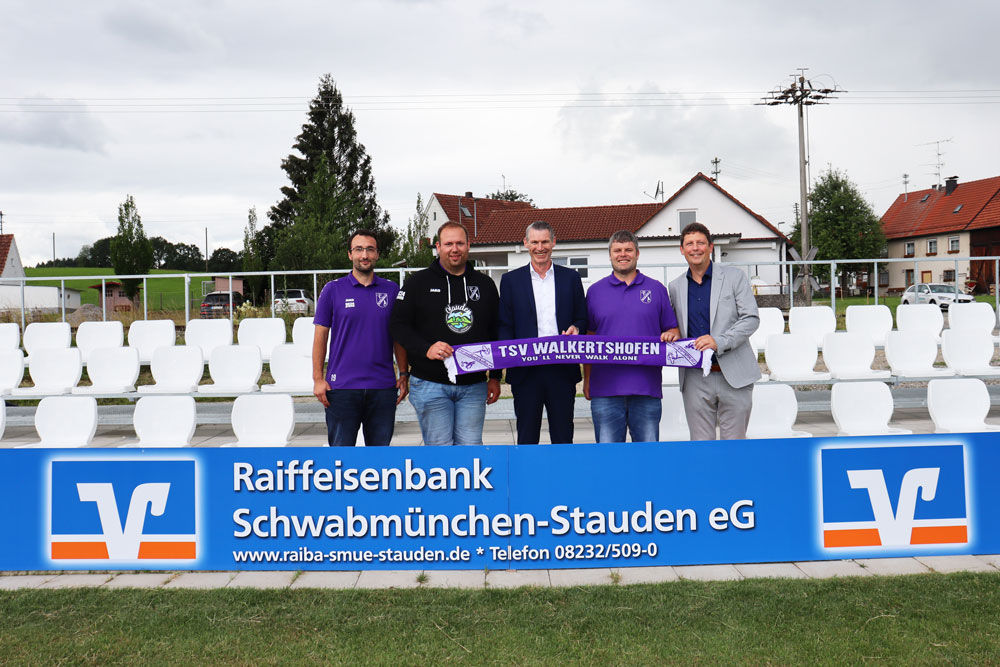 Neue Tribüne in der Staudenarena
