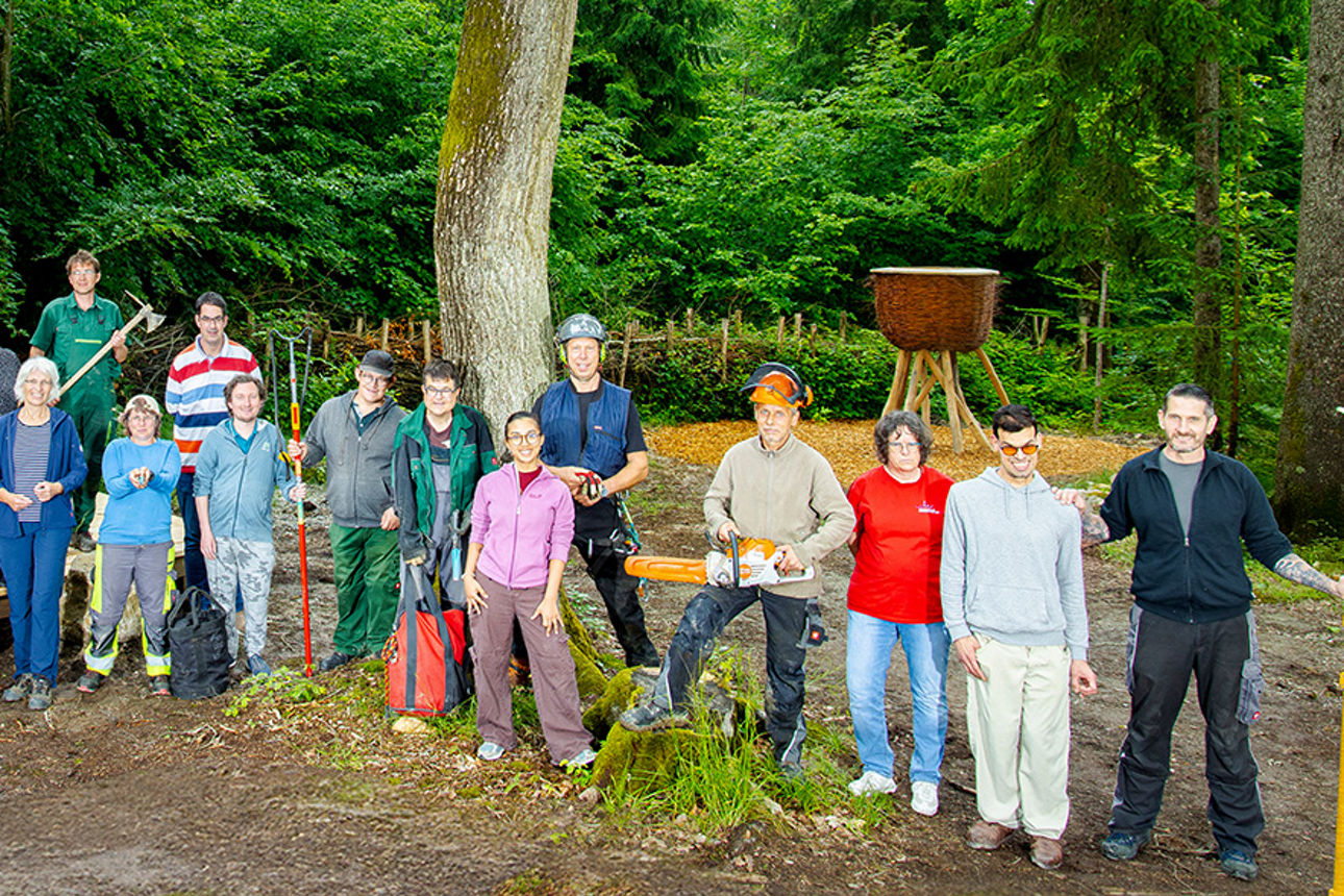 Gruppenfoto der Sozialtherapeutischen Gemeinschaft Weckelweiler e.V.