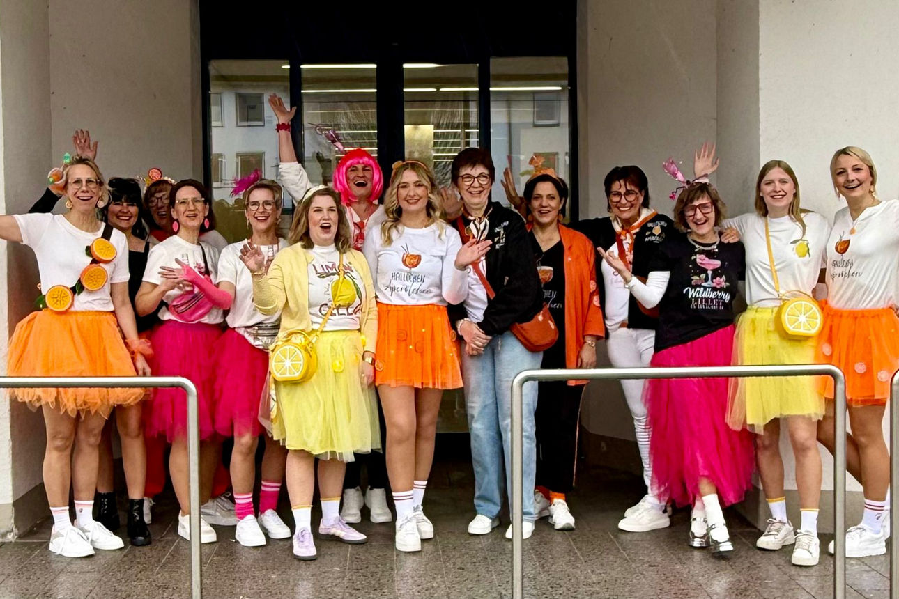 Weiberfastnacht 2026 bei der Volksbank Hellweg in unserer Beratungsfiliale in Belecke