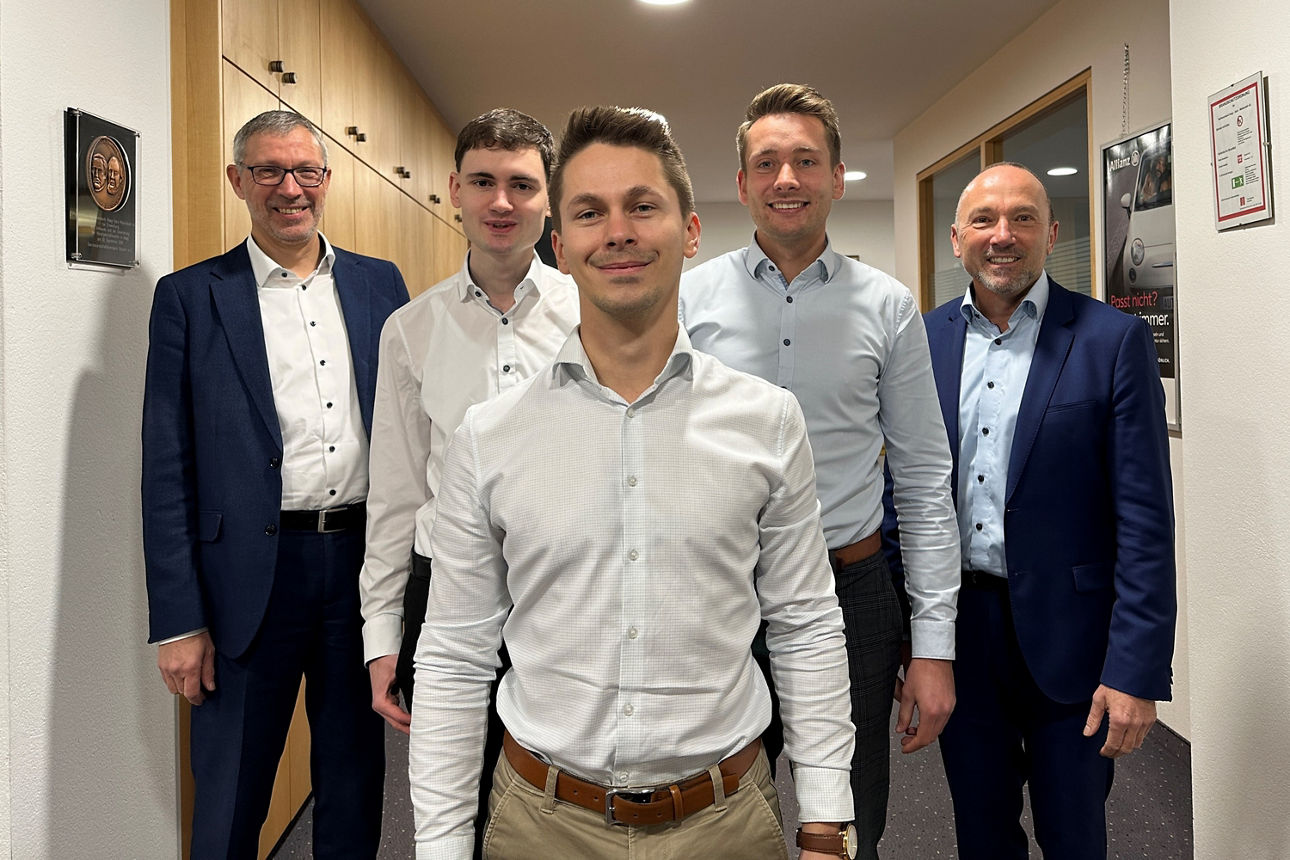 Bild von 5 Mitarbeitern der Raiffeisenbank Haag-Gars-Maitenbeth eG