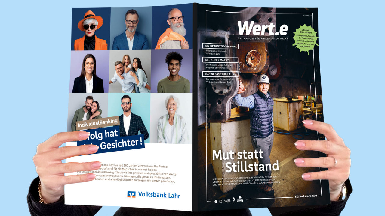 Das Wert.e Magazin verdeckt eine Person die das Magazin in der Hand hält