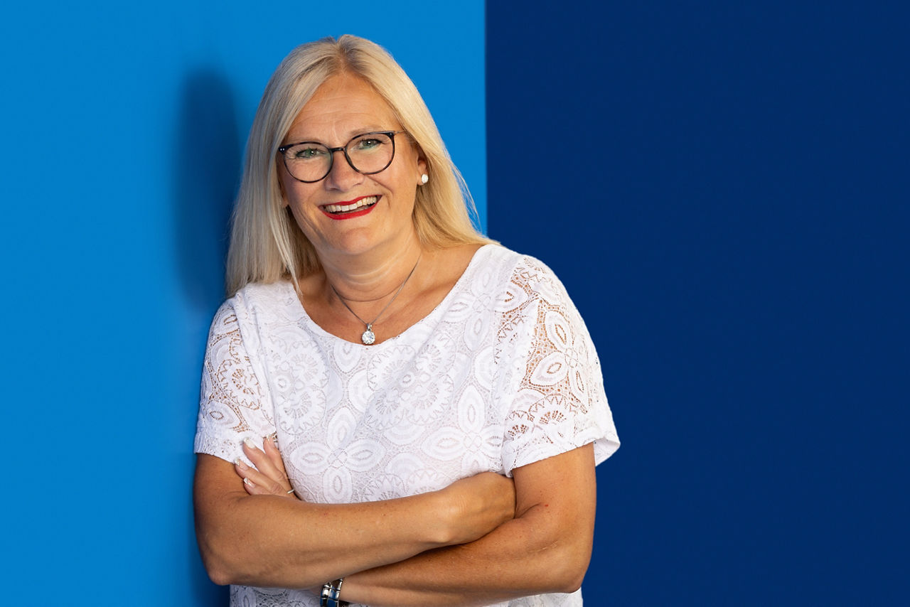 Servicemitarbeiterin Andrea Wieland