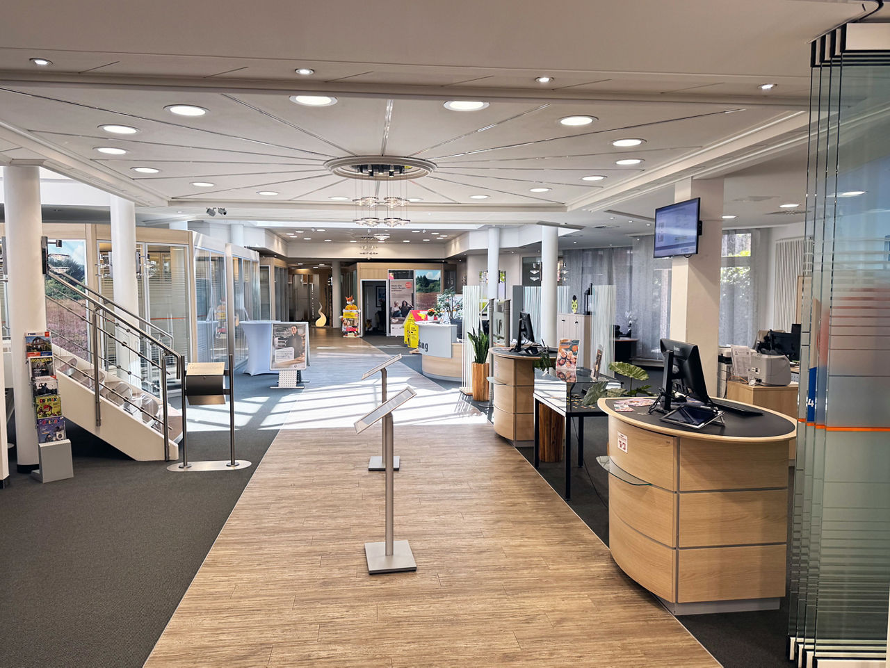 Die Volksbankfiliale in Winsen von innen