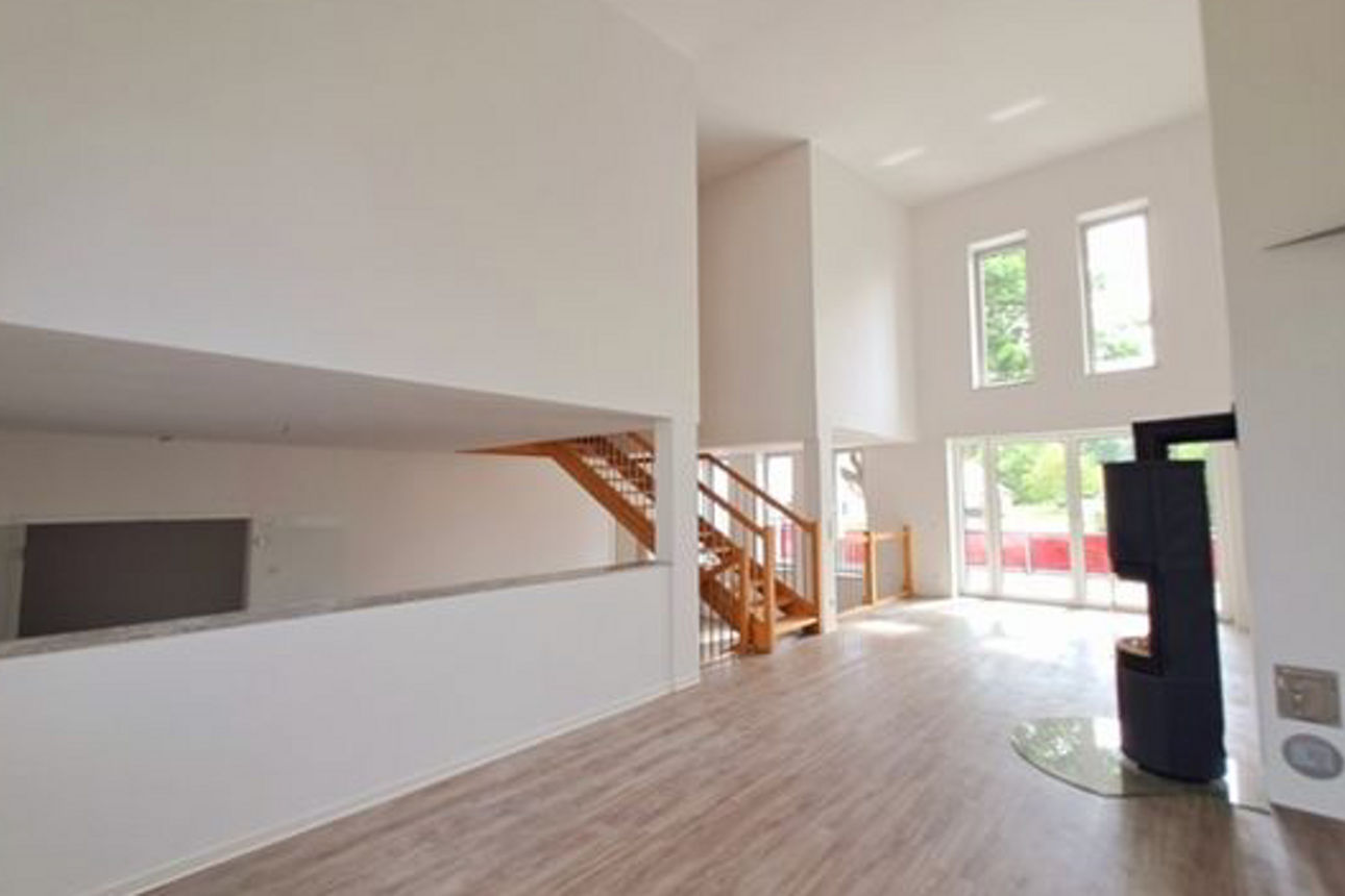 Helle Wohnung mit Kamin