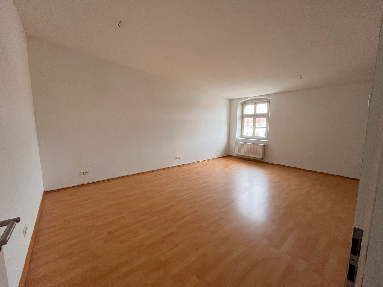 Zimmer mit Fenster 