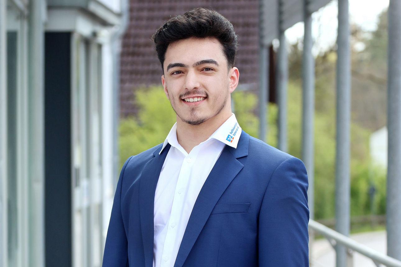 Melih Yayvan Kundenberater 
