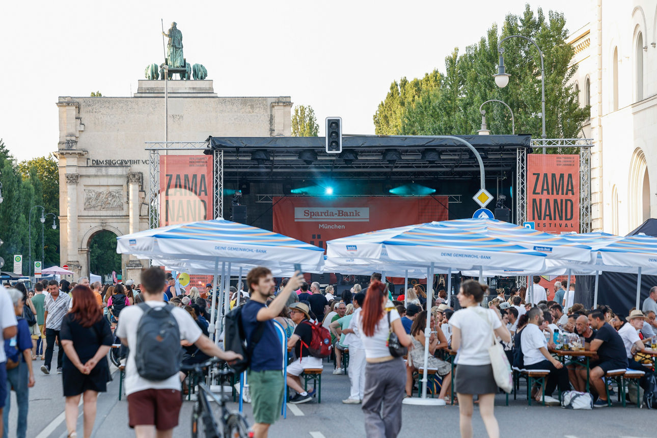 Viele Besucher auf dem Zamanand in München
