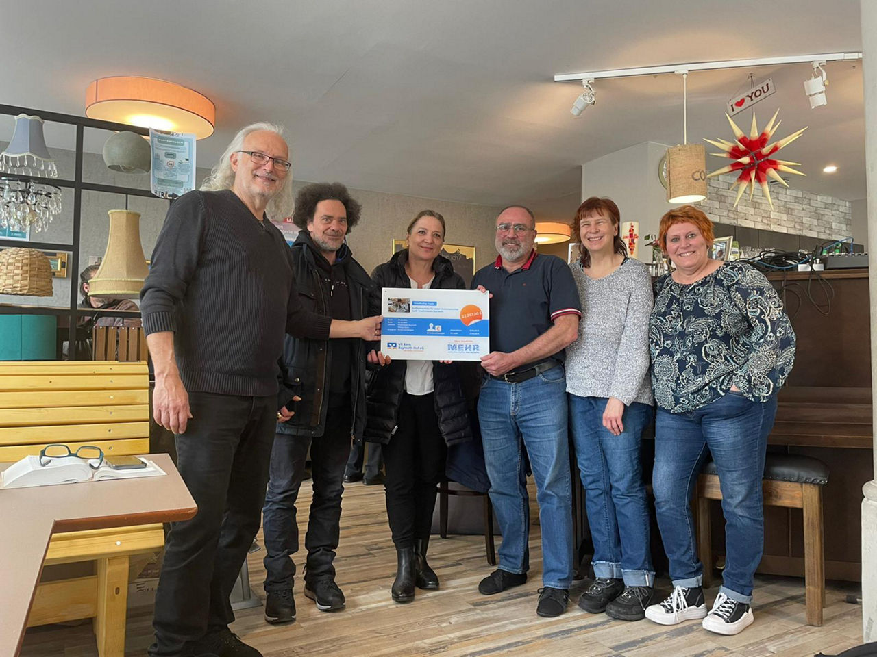 Crowdfunding-Übergabe Stadtmission Bayreuth