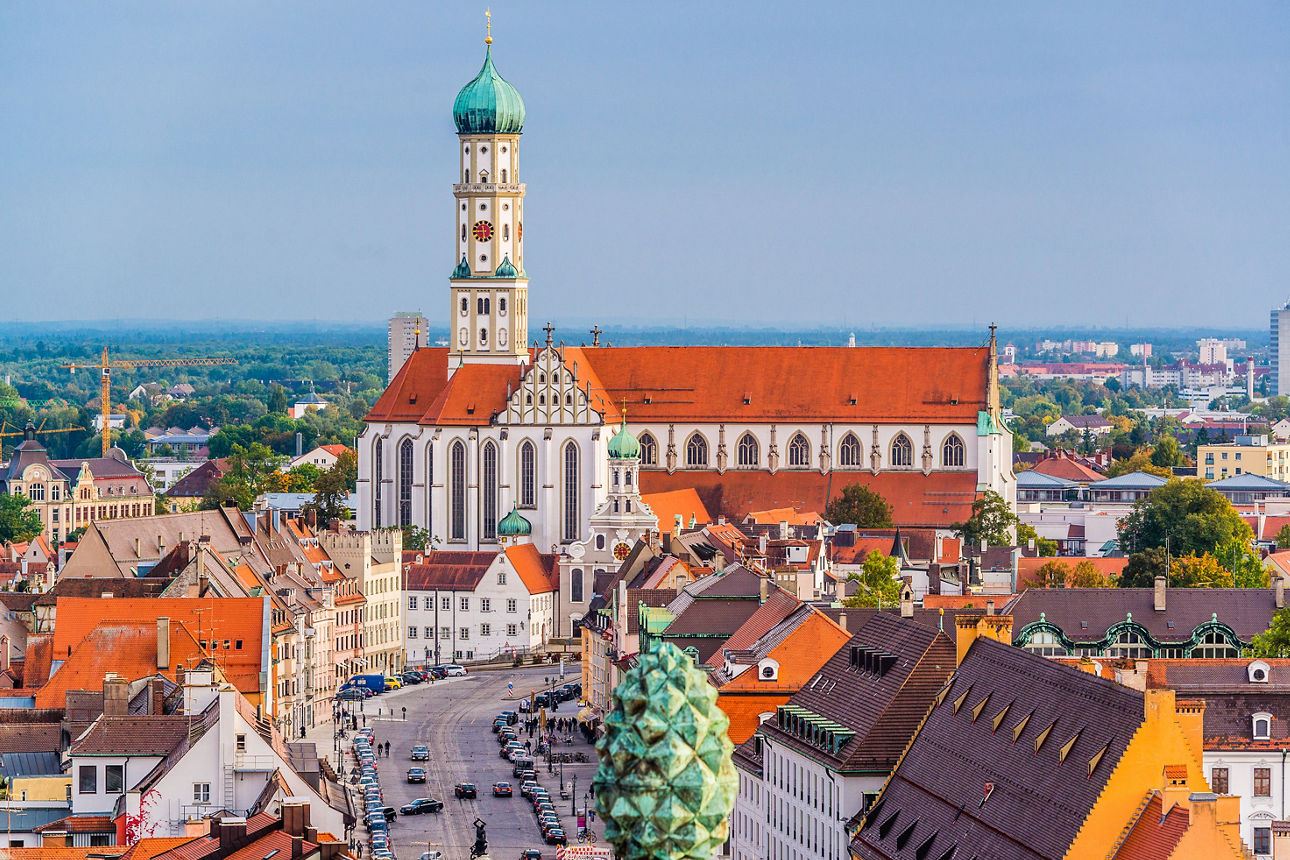 Blick auf die Stadt Augsburg und die Kirche St. Ulrich