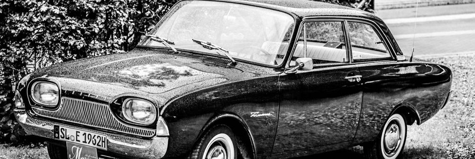 Historisches Foto eines alten Ford