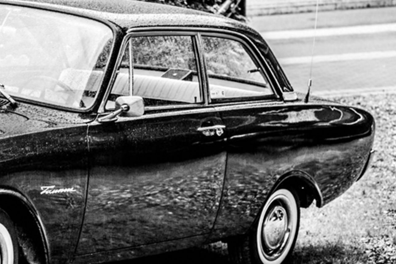 Historisches Foto eines alten Ford