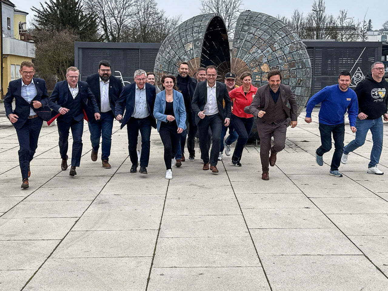 Bild von der Pressekonferenz VR Bank Firmenlauf Amberg-Sulzbach 2026