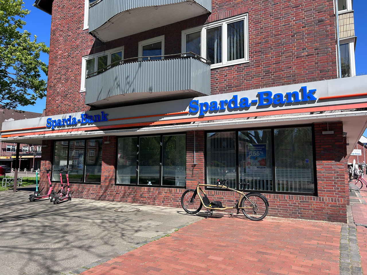Abbildung einer Filiale der Sparda-Bank Hamburg