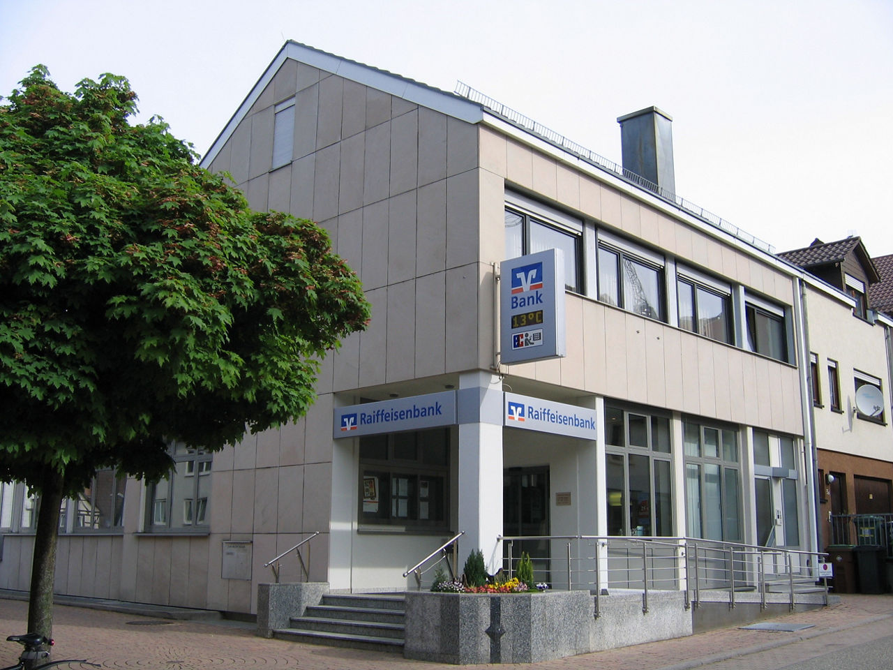 Bankgebäude der Raiffeisenbank Ersingen