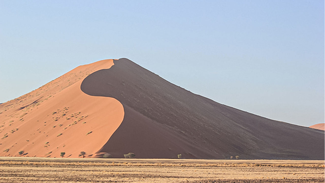 Große rote Düne in der Wüste Namib